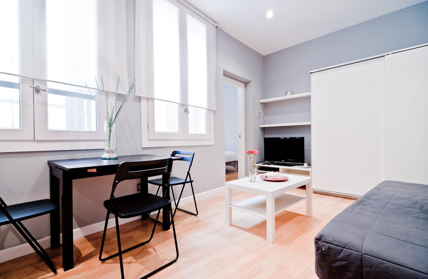 Cozy Apartment In Central Madri Exterior foto